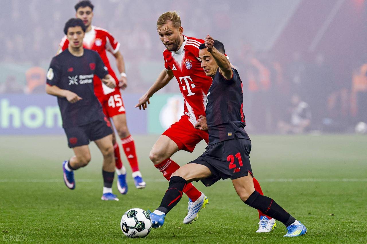 随着勒沃库森0-2，德国杯决赛诞生1席：德甲领头羊强势晋级